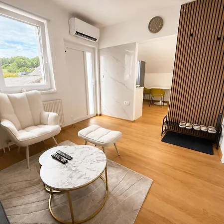 Apartment Lan Urban With Prime Location And Parking