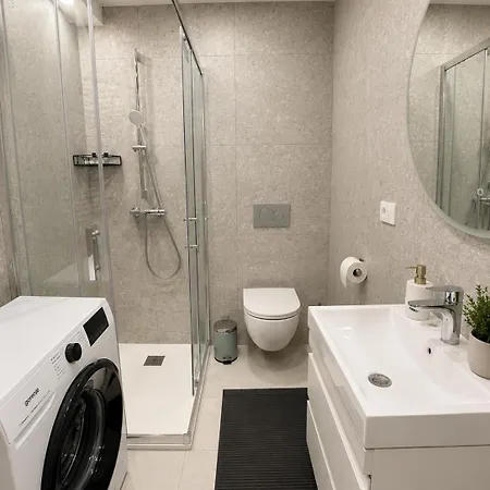 Apartment Lan Urban With Prime Location And Parking