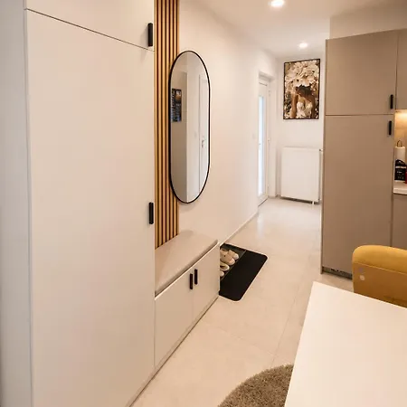 Apartment Lan Urban With Prime Location And Parking