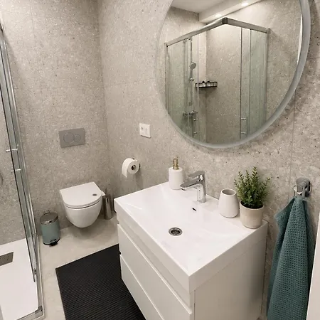 Lan Urban With Prime Location And Parking * Ljubljana
